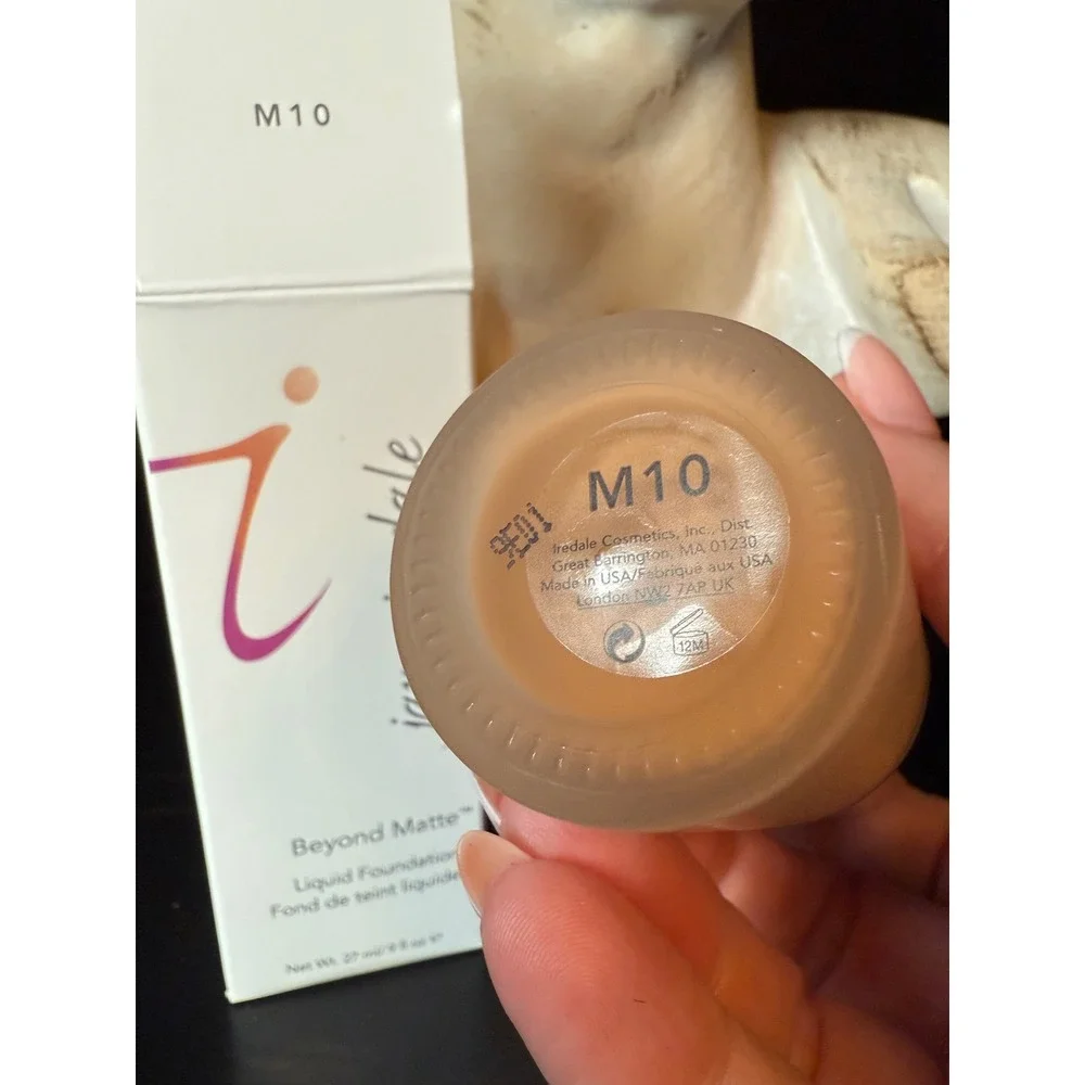 Jane Iredale Beyond Matte Liquid Foundation Shade M10 -‎ 0.9 oz New in Box